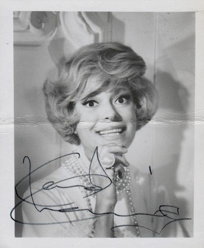 Carol-Channing-autograph-signed-memorabilia-Thoroughly-Modern-Millie-Hello-Dolly-Legends-Show-Girl-Lorelei-The-Vamp-Gentleman-Prefer-Blondes