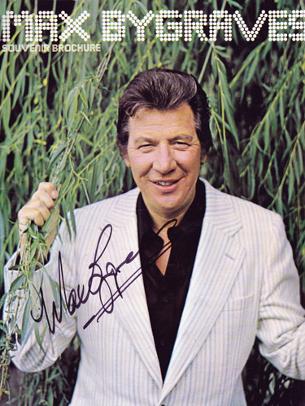 Max-Bygraves-autograph-signed-TV-memorabilia-souvenir-brochure-biography-television-singalongamax-tell-you-a-story-palladium-you-need-hands