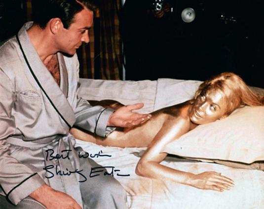 Shirley-Eaton-autograph-signed-james-bond-007-memorabilia-Goldfinger-jill-masterson-gold-paint-bed-room-carry-on-films-sean-connery-signature