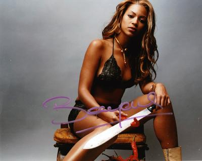 Beyonce-memorabilia-Beyonce-autograph-Beyonce-signed-R-and-B-music-memorabilia-Single-Ladies-Machete-Chili-photo-Beyonce-Knowles-memorabilia-Jay-Z-signature