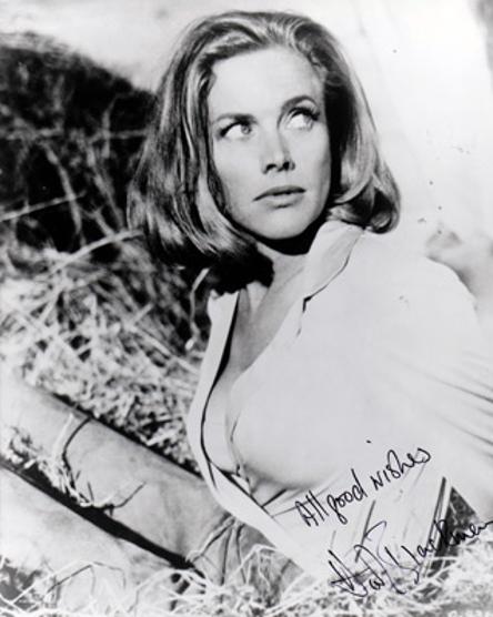 Honor-Blackman-autograph-signed-Goldfinger-film-memorabilia-james-bond-girl-007-pussy-galore-The-Avengers-Cathy-Gale-Shalako-Upper-Hand-signature