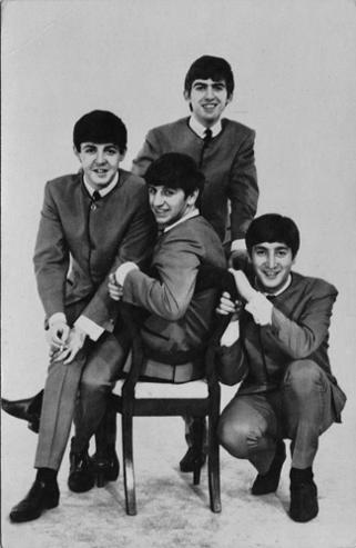 The-Beatles-memorabilia-the-beatles-autographs-postcard-john-lennon-autograph-paul-mccartney-autograph-ringo-starr-autograph-george-harrison-autograph-photo